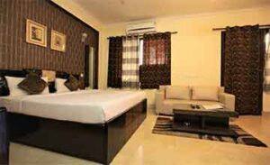 Apartment in gurgaon with services