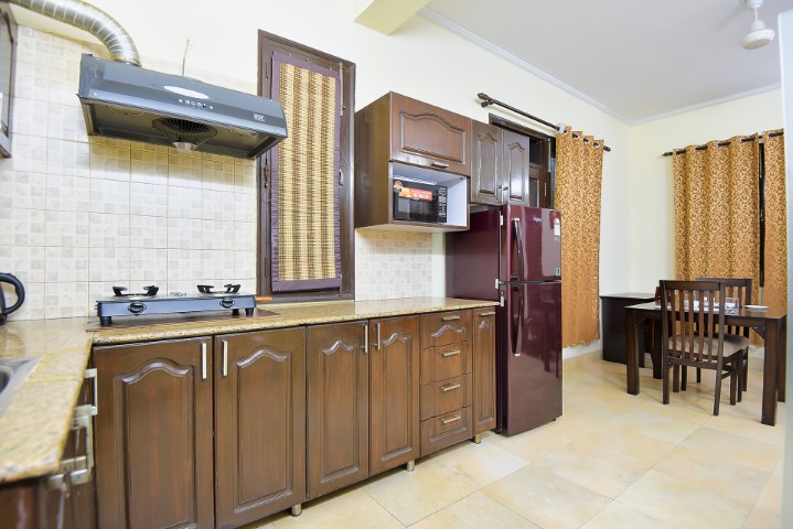 KITCHEN AREA