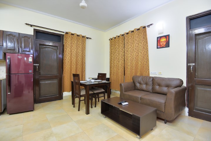 LIVING AREA 1
